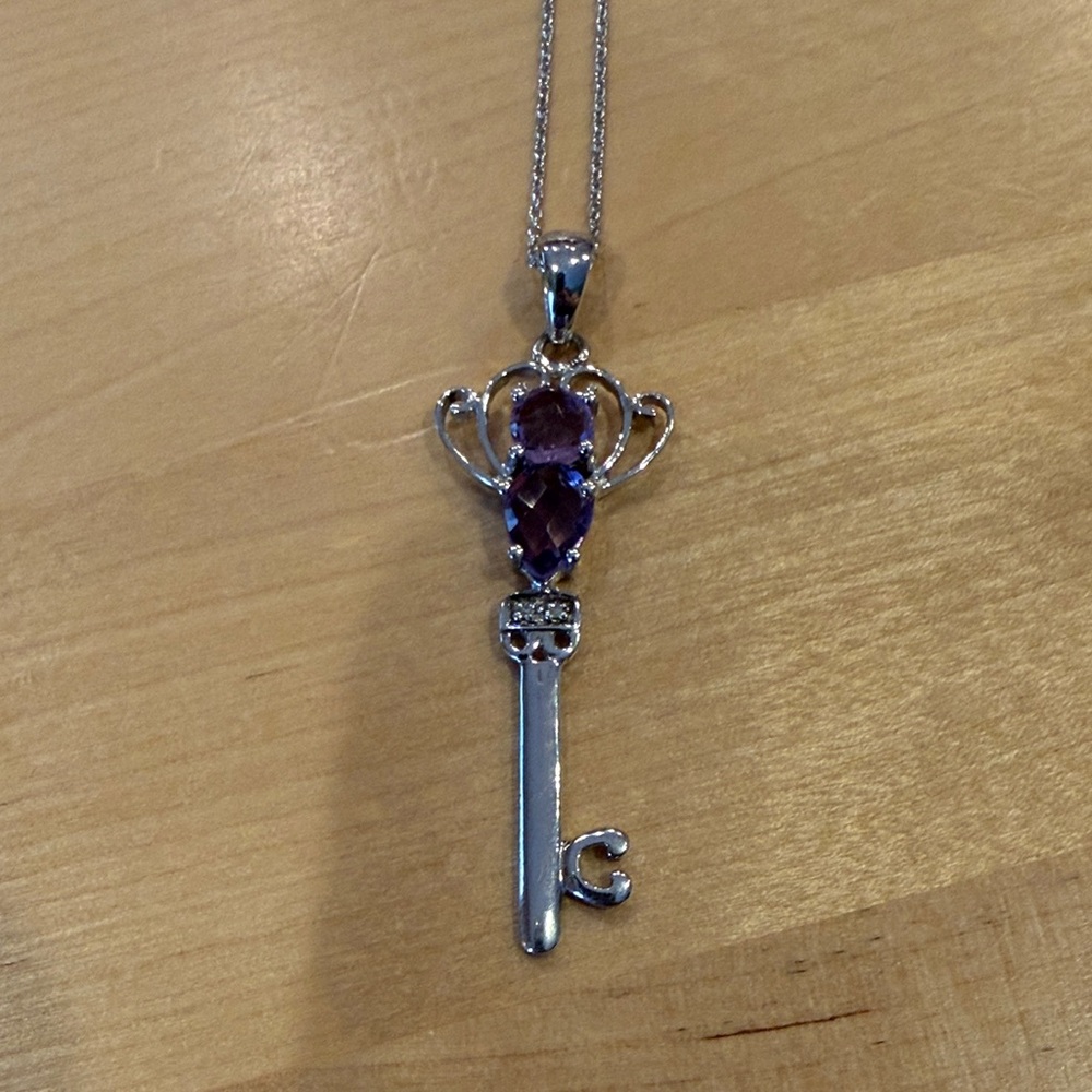 Elegant Sterling silver and Purple Key Pendant Necklace